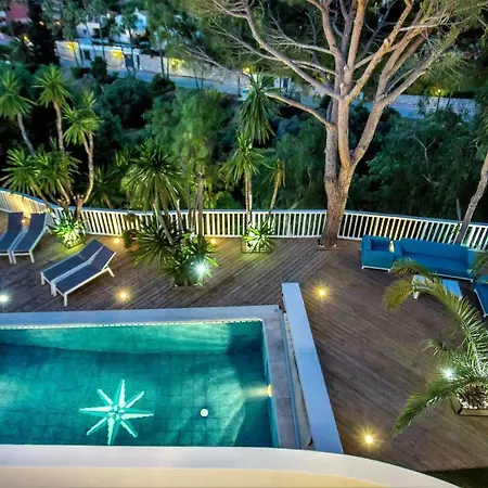 Luxury With Swimming Pool And Jacuzzi Villa *